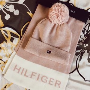 Tommy Hilfiger hat and scarf